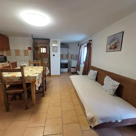 Orban Apartman Apartment